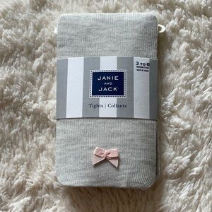 NWT Janie and Jack 3-6 Month Grey w/ bow Tights